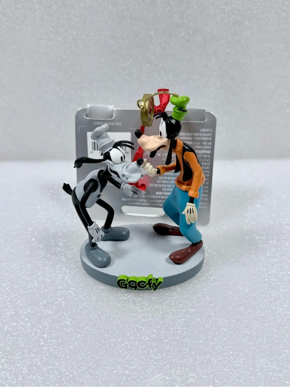 Disney 2022 Goofy 90th Anniversary Legacy Limited Sketchbook Ornament